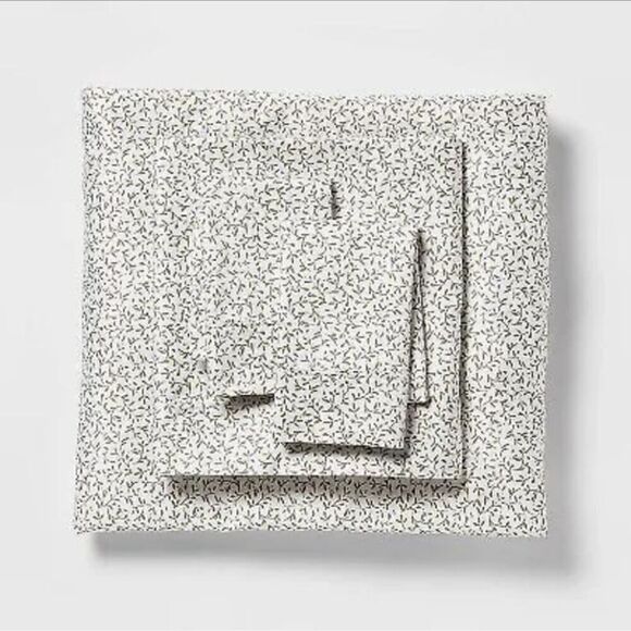 Threshold Performance Vine design Sheet Set - Picture 1 of 5